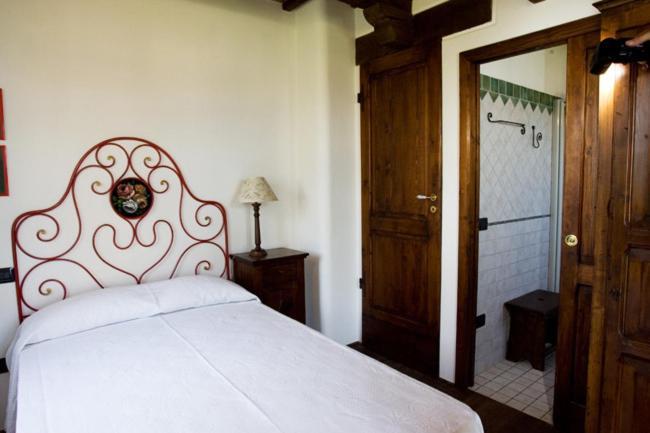 I Quattro Passeri Country House Santa Paola Buitenkant foto