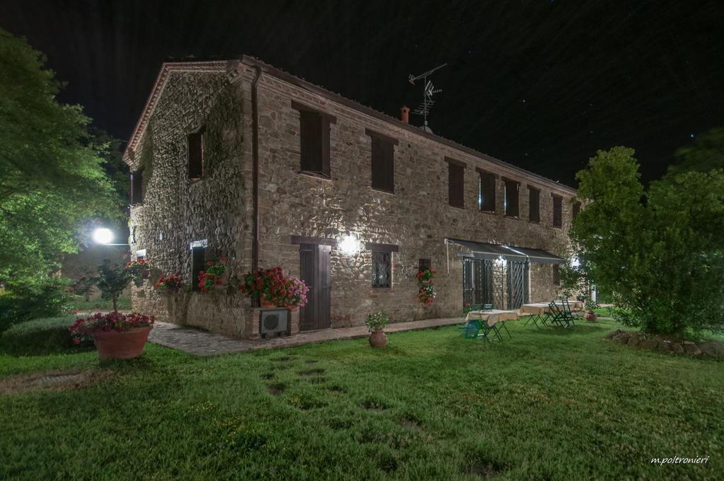 I Quattro Passeri Country House Santa Paola Buitenkant foto